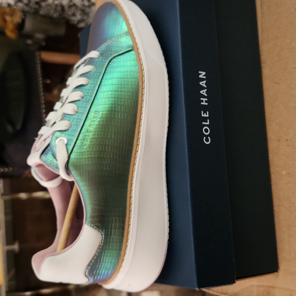 Brand new Cole Haan women 8.5